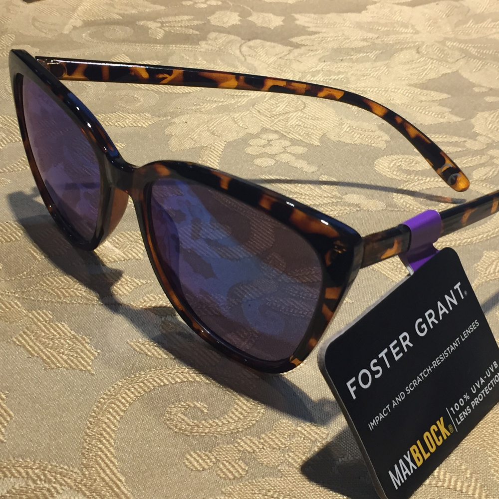 BNWT Foster Grant -- Cateye Macy Torte Blue Lens - Picture 4 of 6